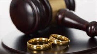 مصنشي العشرة.. سيدة لمحكمة الأسرة: مش بيصرف عليا واتجوز عليا بعد الترقية