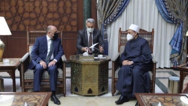 شيخ الأزهر مع الوفد