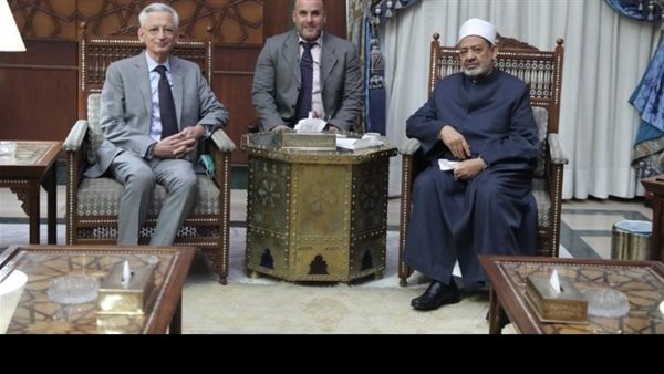 شيخ الازهر مع سفير