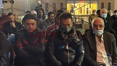 مشاهير الفن وأبناء غادة عادل في عزاء شقيق مجدي الهواري | صور وفيديو