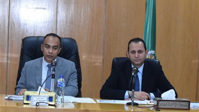 نائب محافظ المنيا يتابع تنفيذ منظومة العمران والاشتراطات البنائية الجديدة