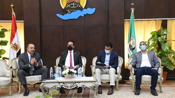 جلسة نقاشية حول التنمية