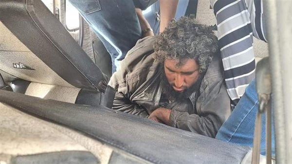 نقل الشاب المريض