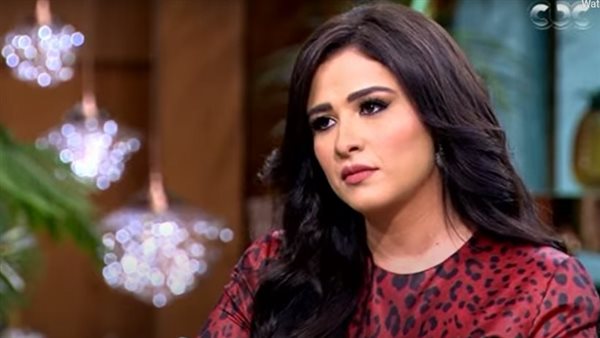 ياسمين عبد العزيز