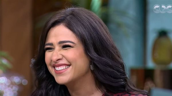 ياسمين عبد العزيز