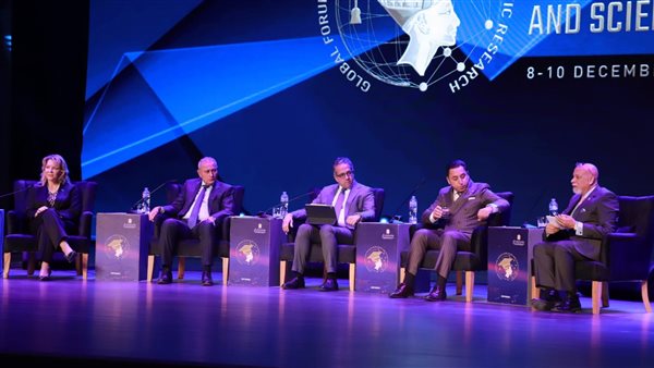 جانب من الجلسة النقاشية