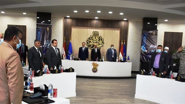 محافظ أسوان