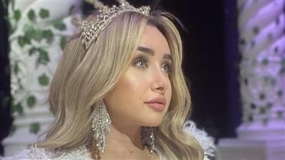 هنا الزاهد للجمهور السعودي: التمثيل على المسرح أصعب حاجة.. واستقبالكم خفف الرهبة