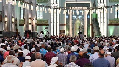 فضل يوم الجمعة ولماذا خصص هذا اليوم تحديدا للمسلمين