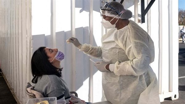 المصابون بـ أوميكرون