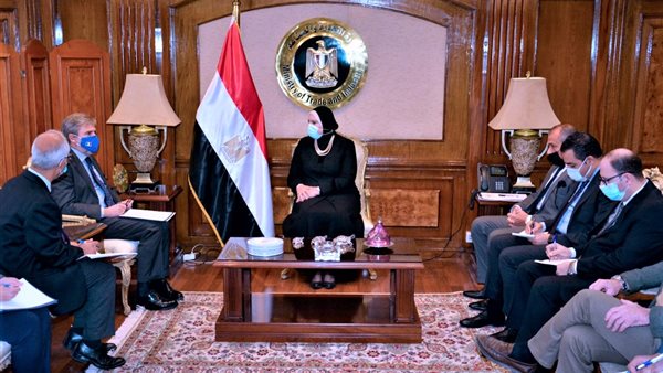 نيفين جامع وزيرة