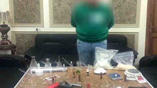 متهم بحوزته مخدرات