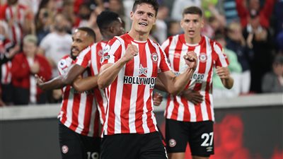 برينتفورد يفوز على واتفورد بـ ريمونتادا مميزة في الدوري الإنجليزي