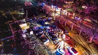 إعصار يحاصر 20 من نزلاء دار للمسنين بولاية أركنساس الأمريكية ومقتل اثنين | فيديو