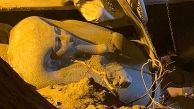 بث مباشر| بعد استخراج الجزء العلوي منها.. ما مصير مقتنيات مقبرة عين شمس؟