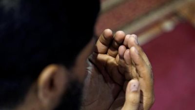 كيف يكون الدعاء مستجابًا.. 5 شروط مهمة للرزق من السنة 