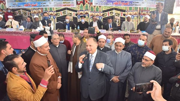 محافظ أسيوط يشهد