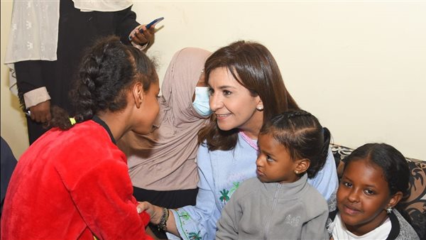 وزيرة الهجرة بمحافظة