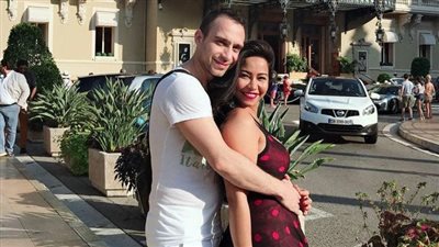 شيرين عبد الوهاب: أنا لسه باحب حسام وحلقت شعري عشان أظهر وحشة في نظره | فيديو جراف 