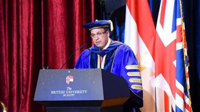 تنصيب محمد لطفي رئيسًا للجامعة البريطانية في مصر