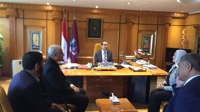 تفاصيل زيارة سفير مصر بـ لجنة حقوق الإنسان والتنمية المستدامة بالأمم المتحدة لجامعة الفيوم 