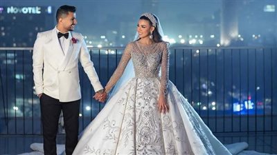 علي غزلان يحتفل بزفافه.. والعروس ترتدي فستانا مرصعا بالألماس| صورة وفيديو