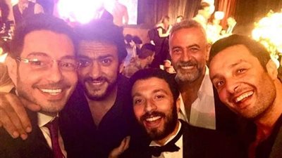 شقيق ياسمين عبد العزيز يهنئ العوضي بعيد ميلاده.. ويوجه رسالة للجمهور: خليكوا في حالكوا