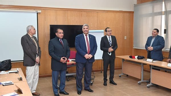 رئيس جامعة الفيوم