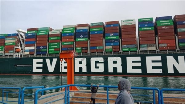 السفينة إيفرجيفن