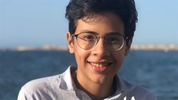 الطالب أمجد أحمد