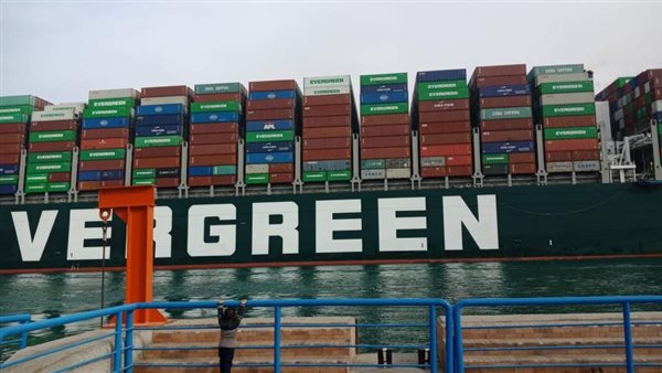 السفينة إيفرجيفن