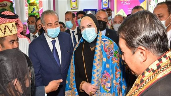 وزيري التموين والتجارة