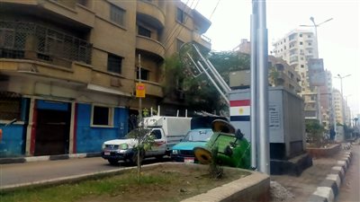 مال على البلكونة.. غلق شارع النحاس في طنطا بسبب عمود رئيسي لتوصيل الكهرباء