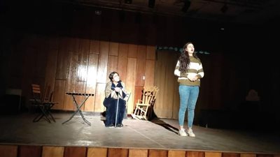 ثقافة المنيا تقدم نقيق ضمن نوادي المسرح التجريبي | صور