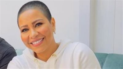 شيرين عبدالوهاب تعود لإثارة الجدل بعد أنباء عودتها لـ حسام حبيب 
