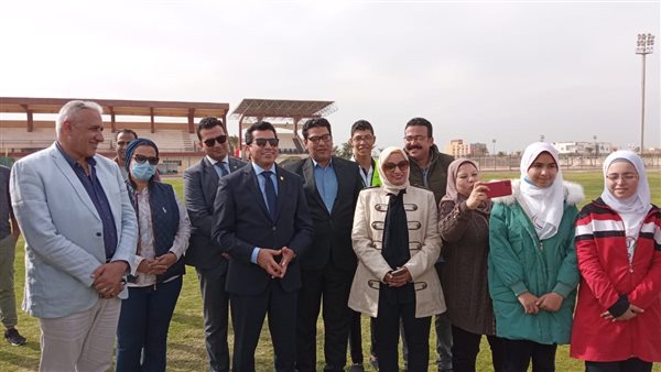 وزير الشباب يتفقد