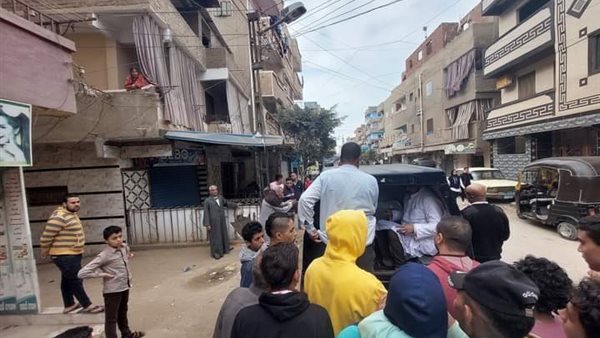 ضبط سيدة وآخر حال