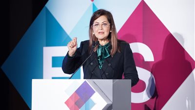 التخطيط: مصر الدولة الوحيدة في العالم لم تتوقف بها المشروعات القومية