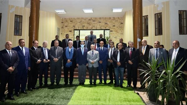 رئيس جامعة طنطا يستقبل