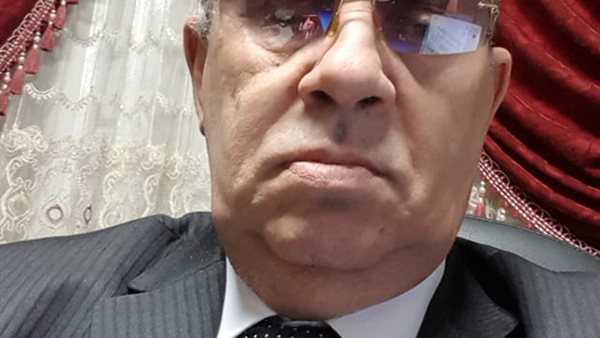 الدكتور مبروك عطية