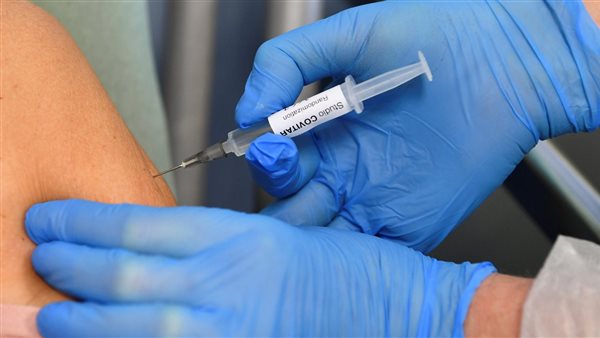 علماء بريطانيون يجربون