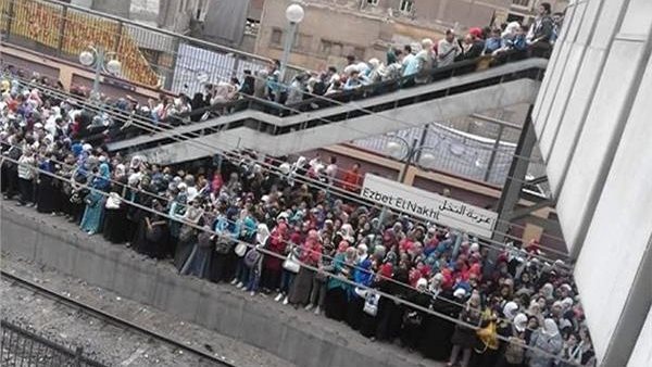 عطل في محطة مترو