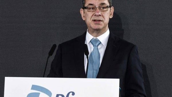 ألبرت بورلا الرئيس