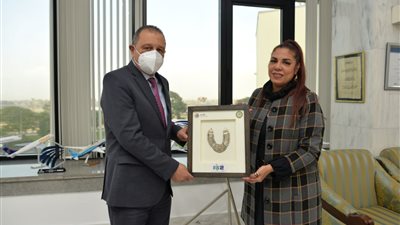 مصر للطيران تحصل على الجائزة العربية لأعمال الخير