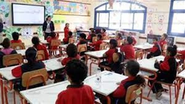 طلاب المدارس اليابانية-