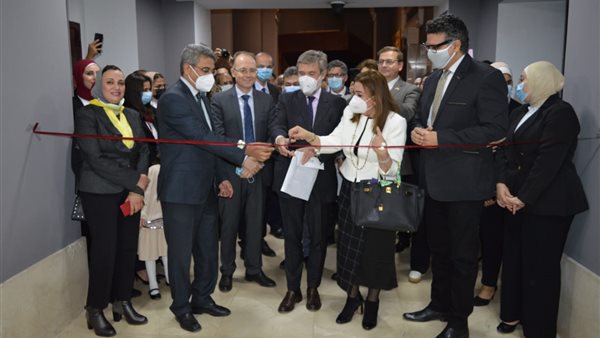 الآثار تفتتح معرضا