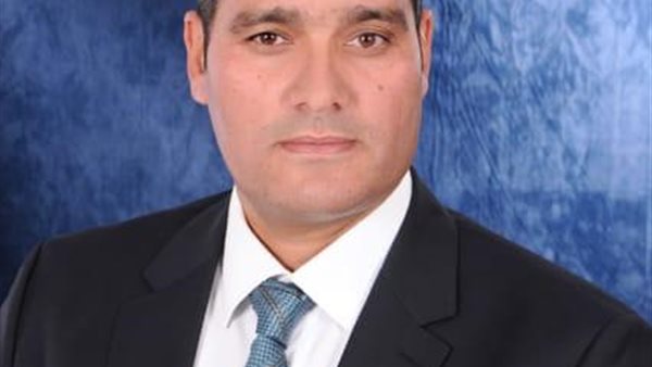 الدكتور مصطفي فاضل