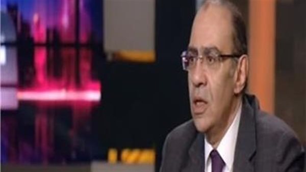 رئيس اللجنة العلمية