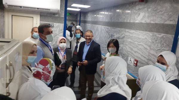 وفد ياباني يتابع