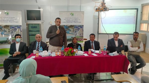 ورشة عمل داخل مدرسة